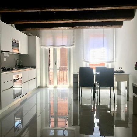Moderno Affaccio Su Via Mazzini Lejlighed Ferrara Eksteriør billede
